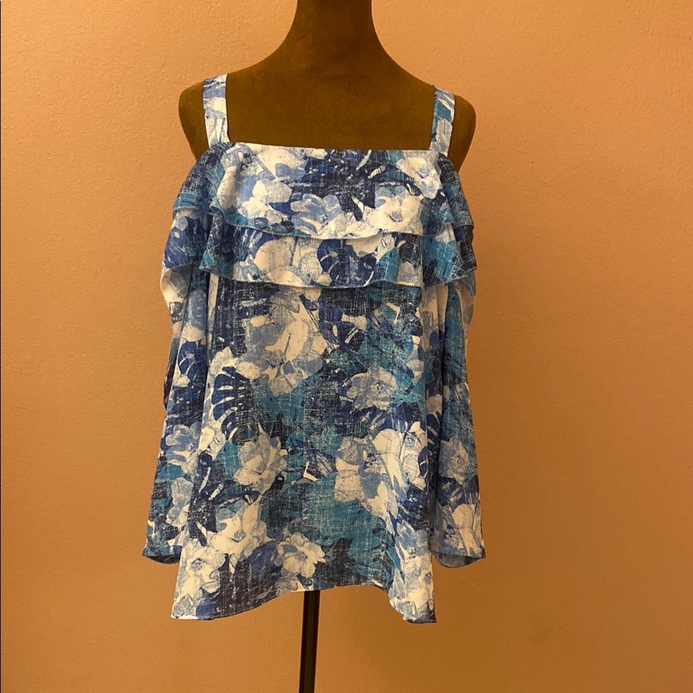 NYDJ LOS ANGELES Floral Blue and White Women's Top